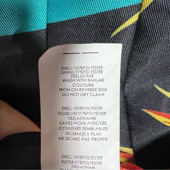 Boohoo Black Satin Tropical‎ Sleeveless Fit & Flare Skater Dress Womens Size 6 - Picture 4 of 7